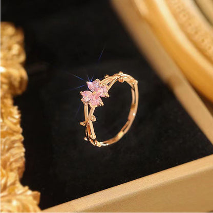 Love Peach Blossom Crystal Four Leaf Clover Ring