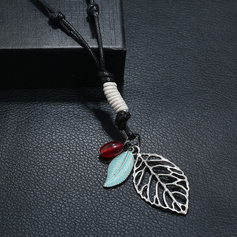 Retro Geometric Minimalist Leaf All-match Temperament Necklace