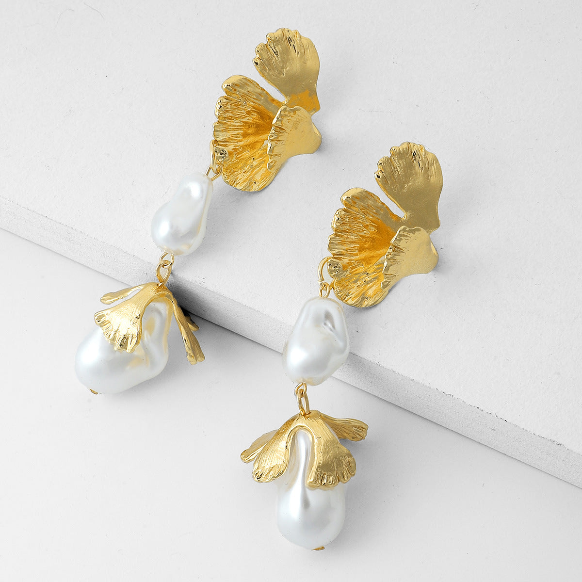 Baroque Style Pearl Stamen Fashion Earrings