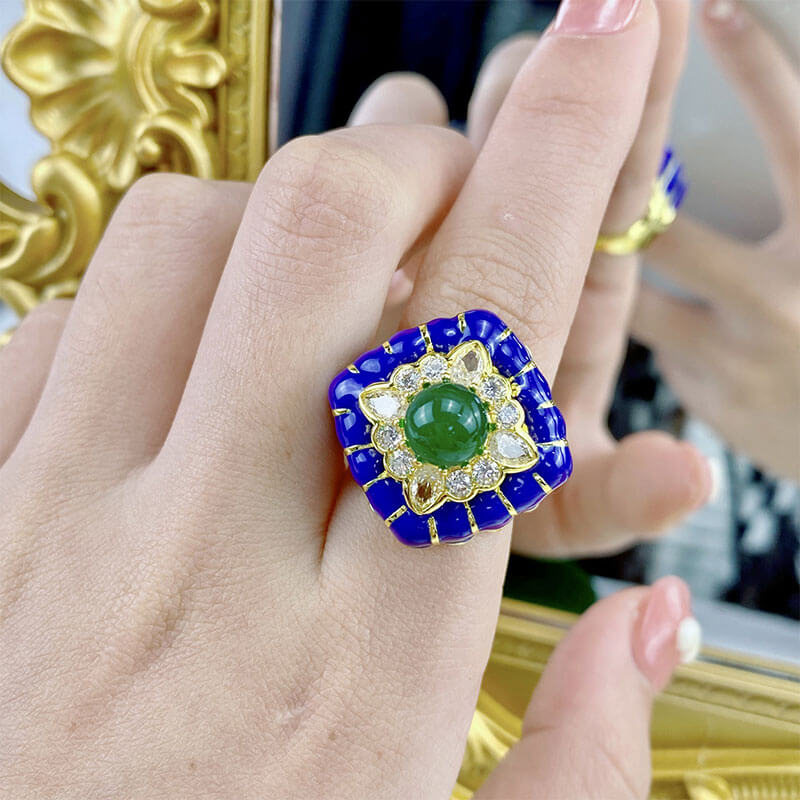 Architectural Aesthetic Jewelry Crown Shape Design Imitation Natural Emerald Ring