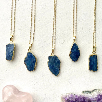 Delicate Natural Blue Crystal Irregular Necklace