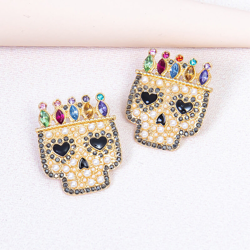 New Alloy Pearl Color Diamond Halloween Skull Earrings Trendy Personality Earrings