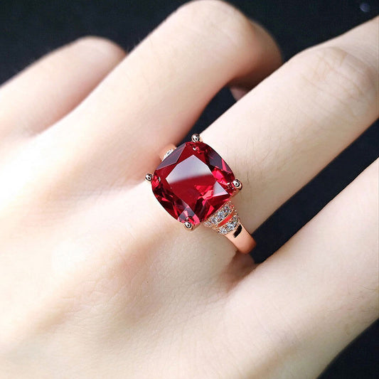 Pigeon's Blood Red Fire Color Treasure Ring Imitation Natural Mozambique Garnet Ring