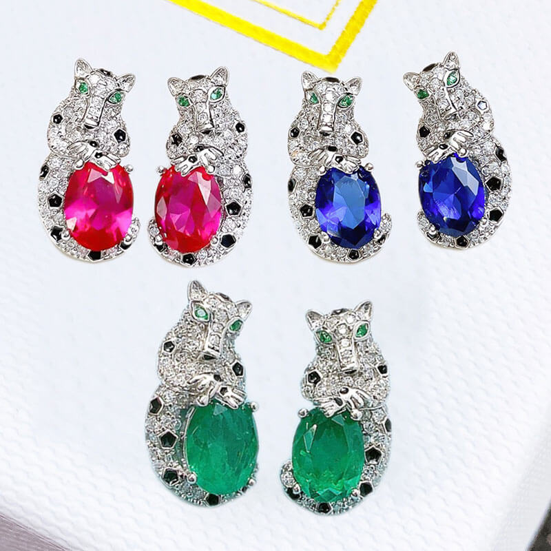 Retro Color Treasure Leopard Earrings High Carbon Diamond Light Luxury Niche High-end Emerald Pigeon Blood Red Earrings