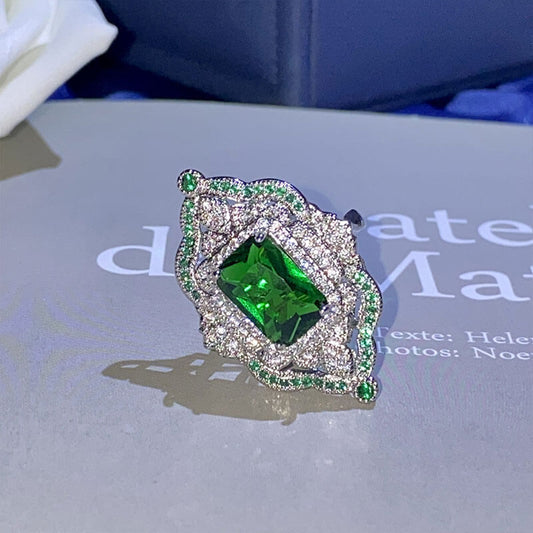 Simulated Emerald Split Ring Edwardian Royal Banquet Accessories