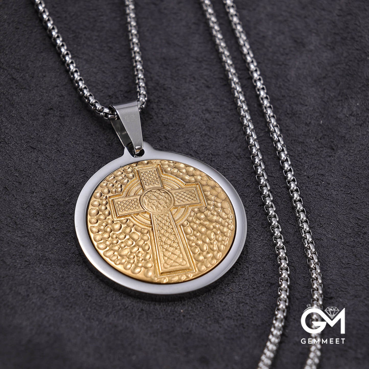 Celtic Cross Round Pendant