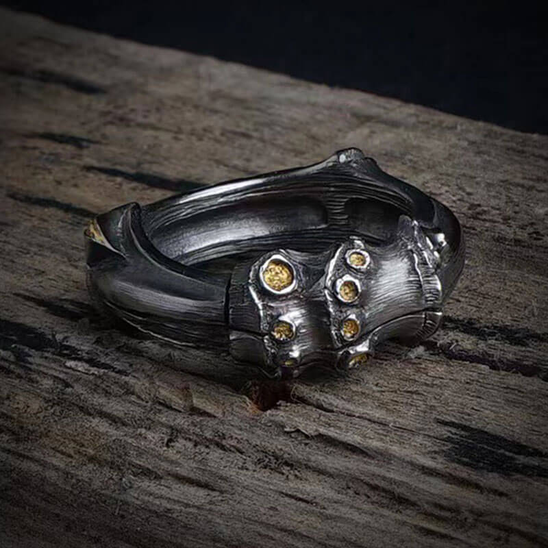 Vintage Hand-carved Punk Ring with Hollow Ring