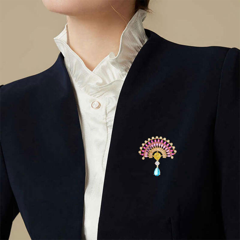 Luxurious Sparkling Scalloped Colorful Brooch