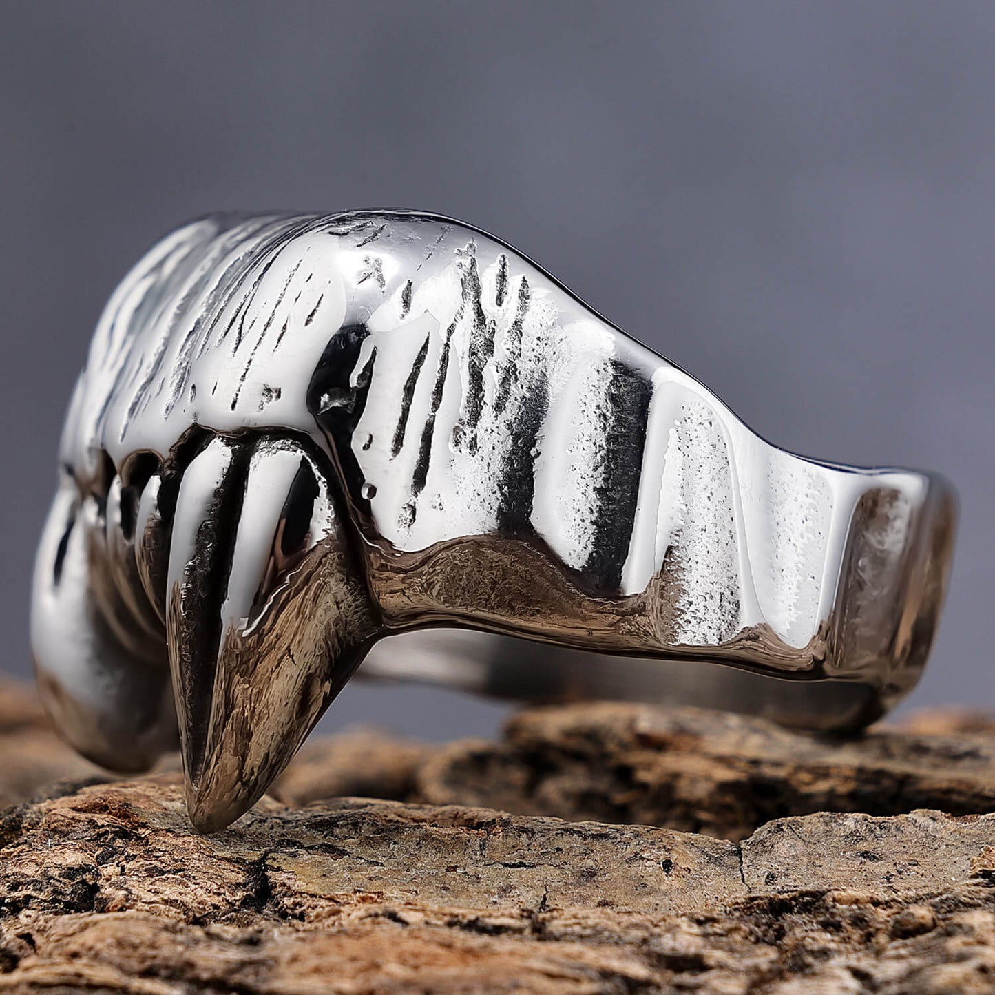 Punk Seal Skull Personality Tooth Ring