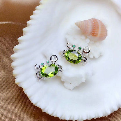 Simple Peridot Crab Ring Necklace