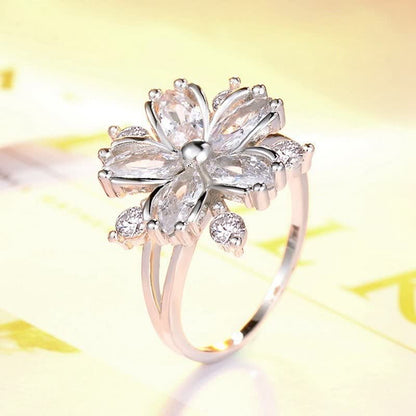 Romantic Design Unique Flower Ring