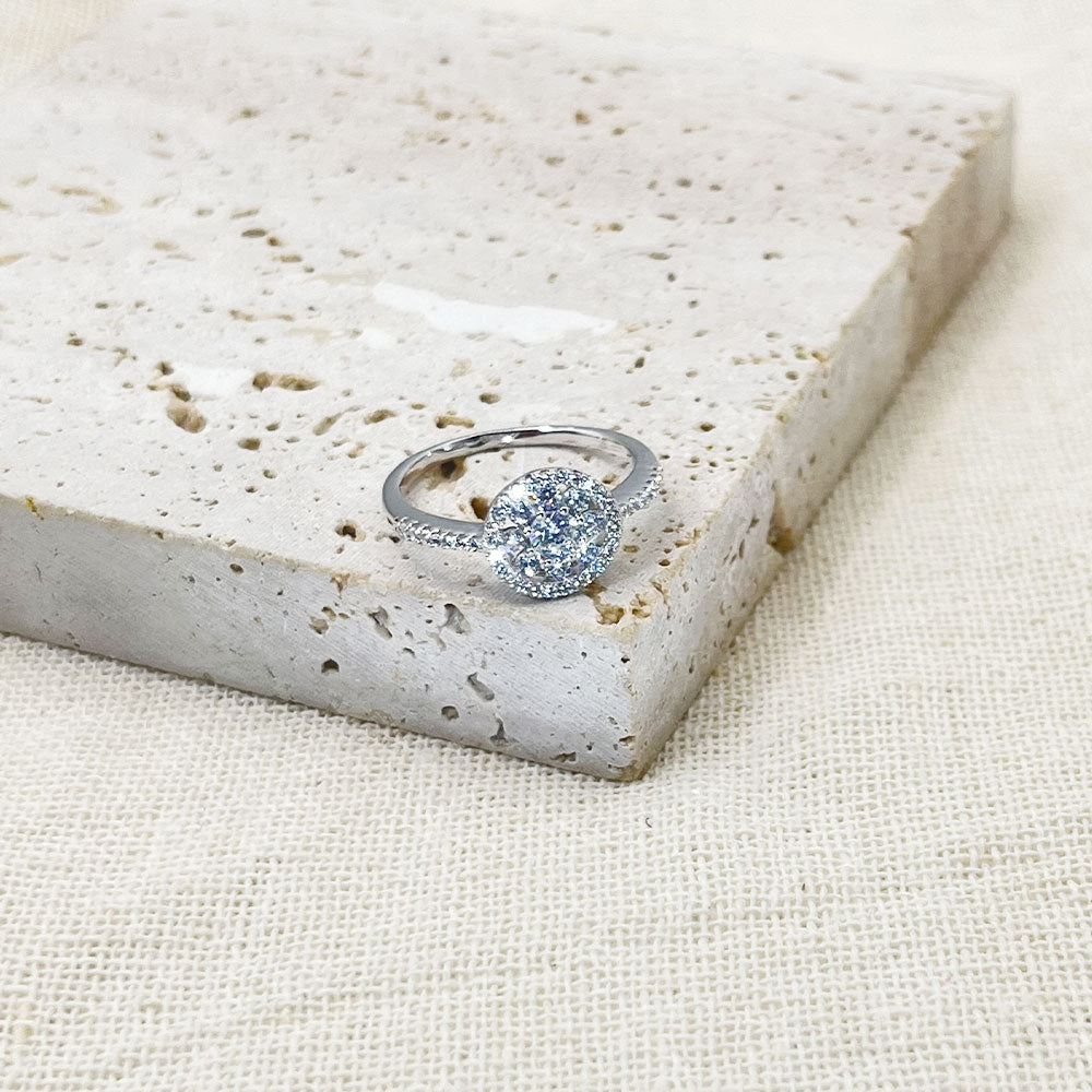 Round Snowflake Zircon Ring