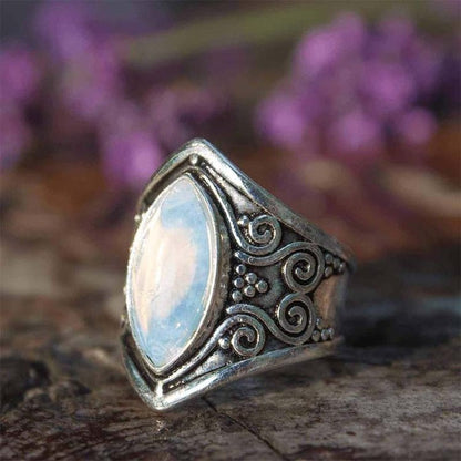 Boho Style - Moonstone Healing Protaction Ring