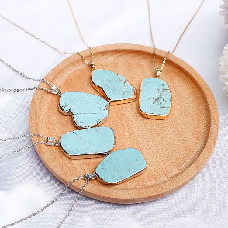 Delicate Irregular Turquoise Necklace