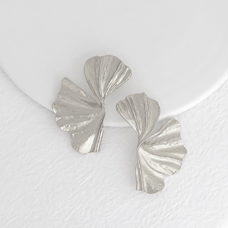 Fashion Temperament Simple Design Sense Ginkgo Leaf Earrings