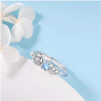 Niche Design Flower Moonstone Ring