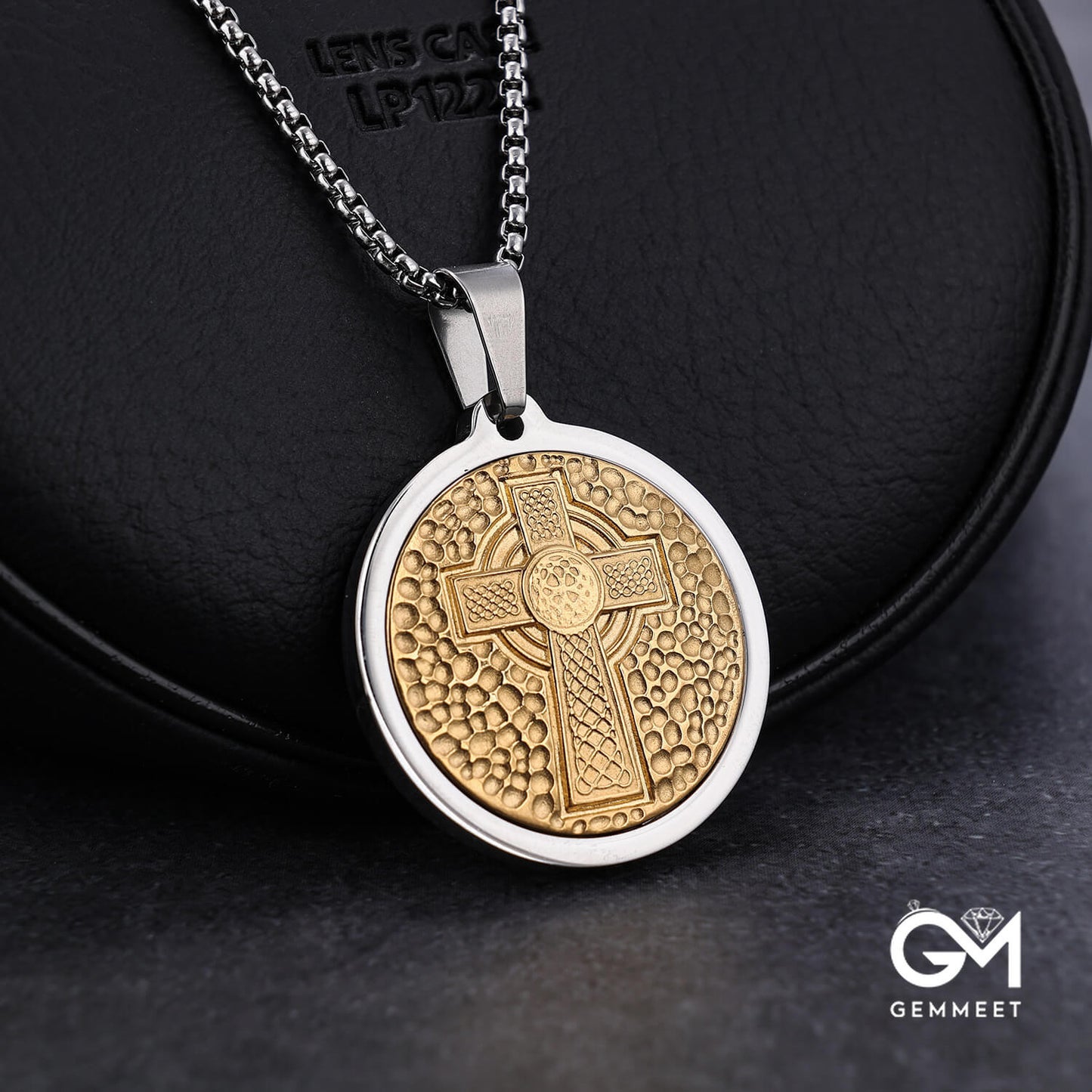 Celtic Cross Round Pendant