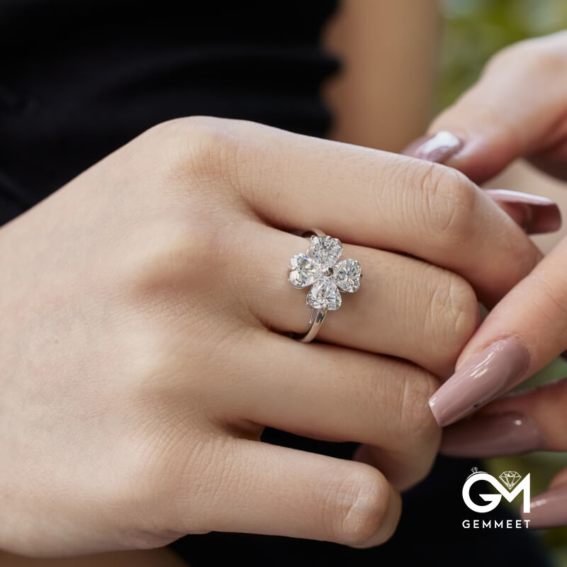 Silver S925 White Love Clover Round Bead Ring