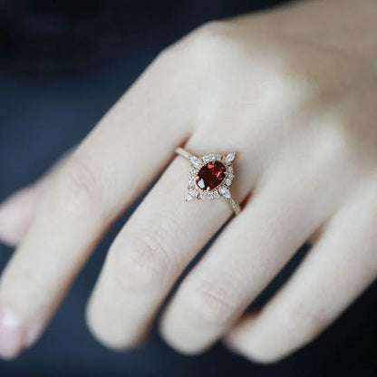 Vintage Ruby "Miss Rose" Atmosphere Ring