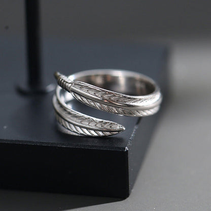 Feather Shape Character Band Ring