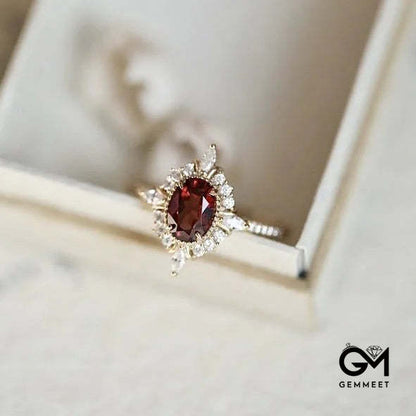 Vintage Ruby "Miss Rose" Atmosphere Ring