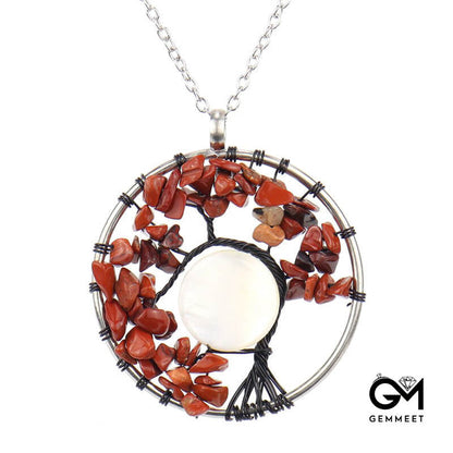 Wound Shell Curved Crystal Necklace