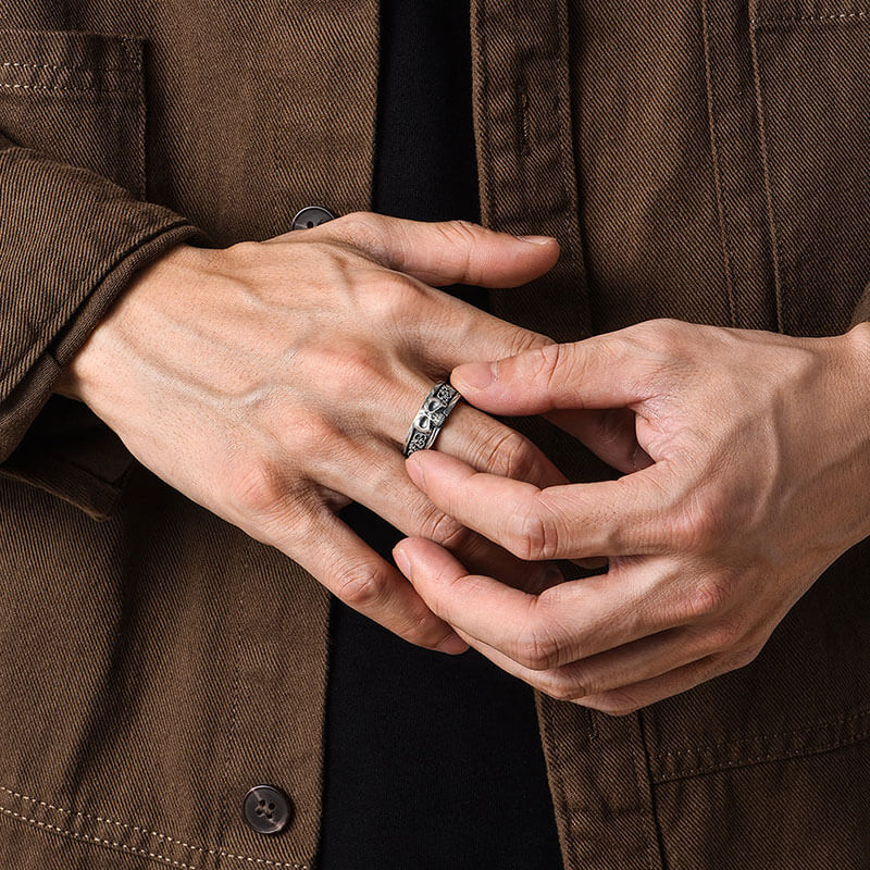 Original Retro Skull Punk Band Ring