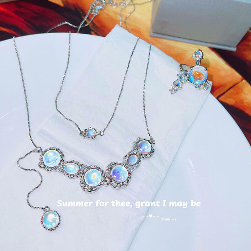 Luxurious Retro Moonstone Jewelry Set