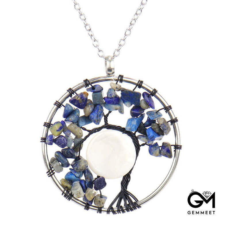 Wound Shell Curved Crystal Necklace