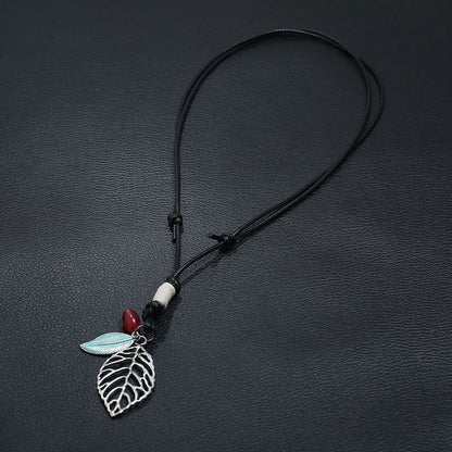 Retro Geometric Minimalist Leaf All-match Temperament Necklace