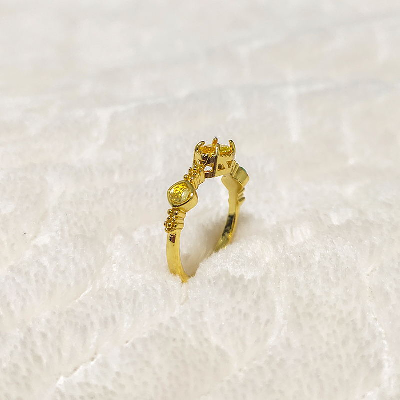 Versatile Simple Multi-Zircon Ring