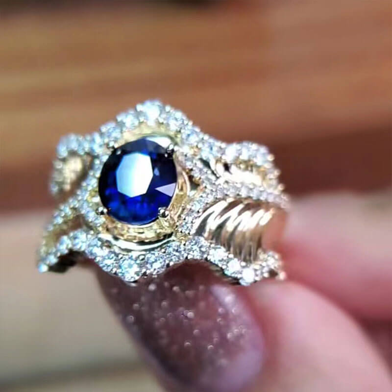 Royal Blue Imitation Sapphire Ring Maupassant "Water" The Waves Surround The Quiet Sea