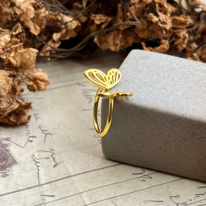 Butterfly Stereo Vintage Ring