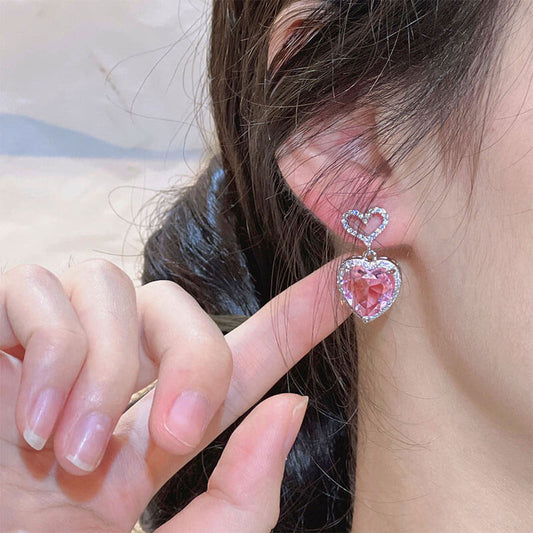 Light Luxury Love Temperament Earrings Sweet Pink Zircon Heart-shaped Earrings