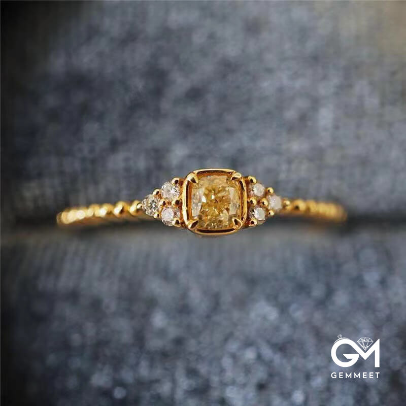 Imitation Topaz Small Exquisite Ring