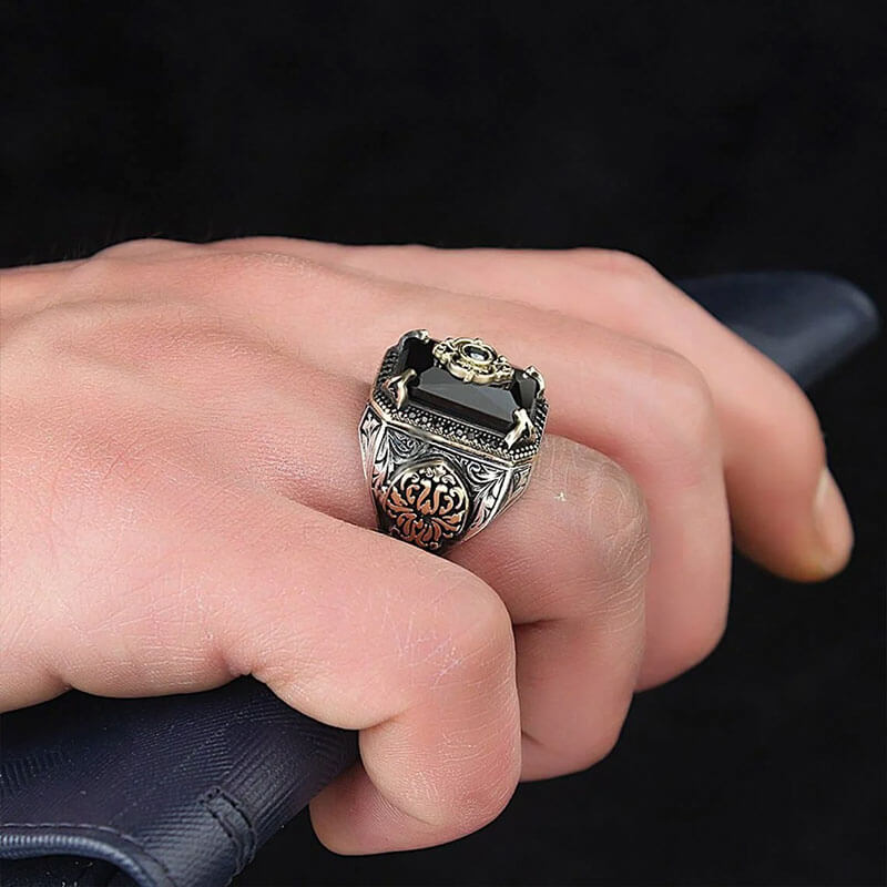 Retro Obsidian Men's Silver Ring