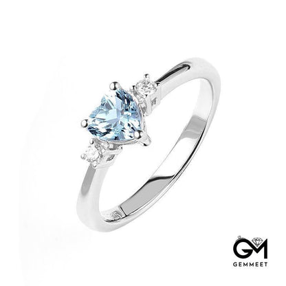 Delicate Aquamarine Heart-shaped Zircon Ring