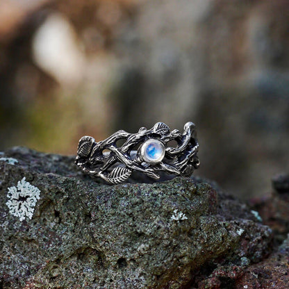 Retro Branch Leaf Hollow Moonstone Ring