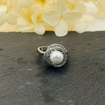 Fashion Pearl Wrap Ring