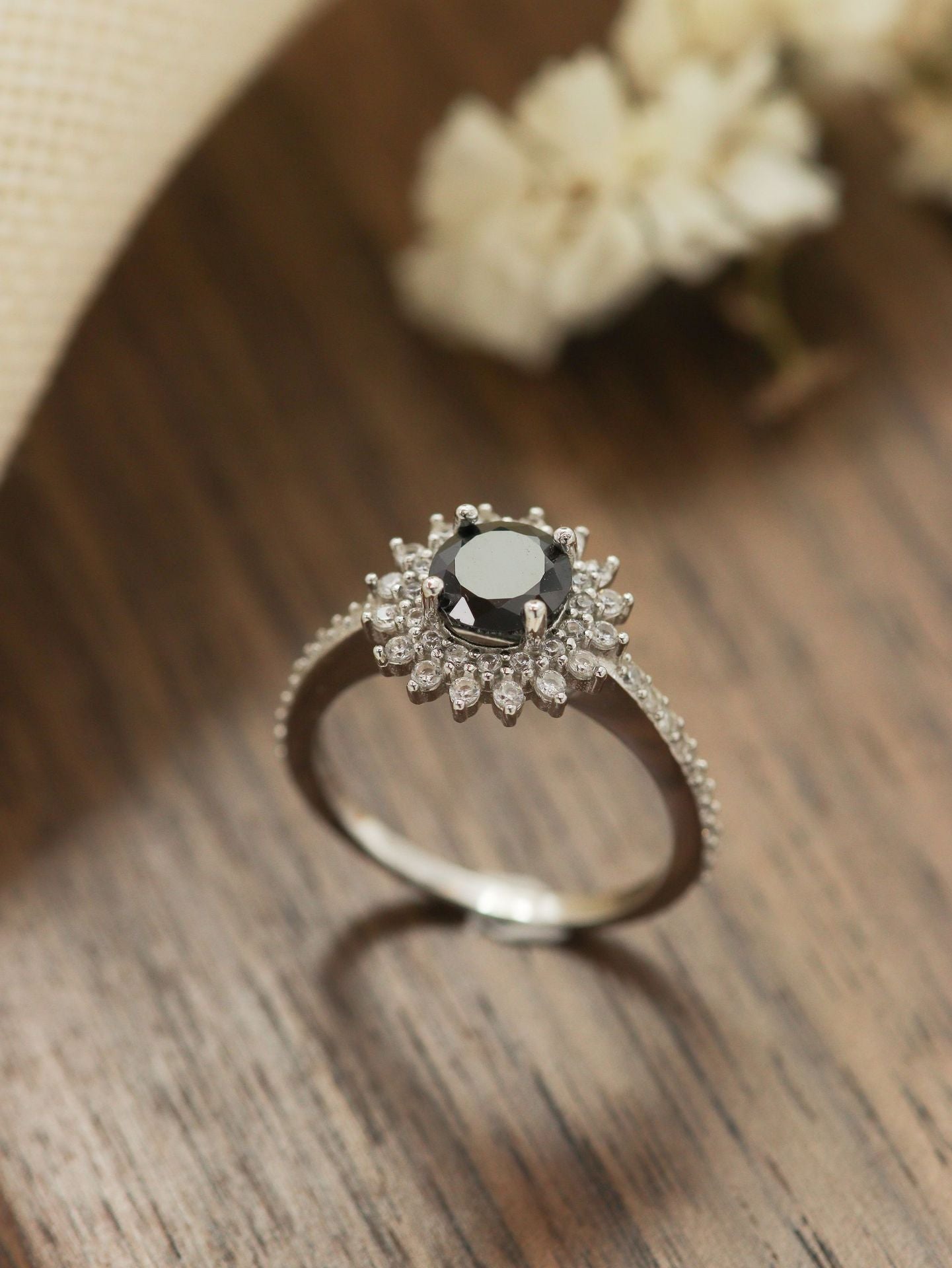 S925 Black Stone Sunflower Full Stones Ring