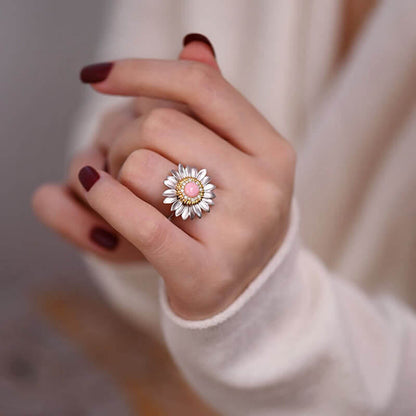 Women's Vintage Daisy Ring and Earrings