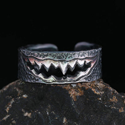 Hollow Fangs Mouth Adjustable Ring