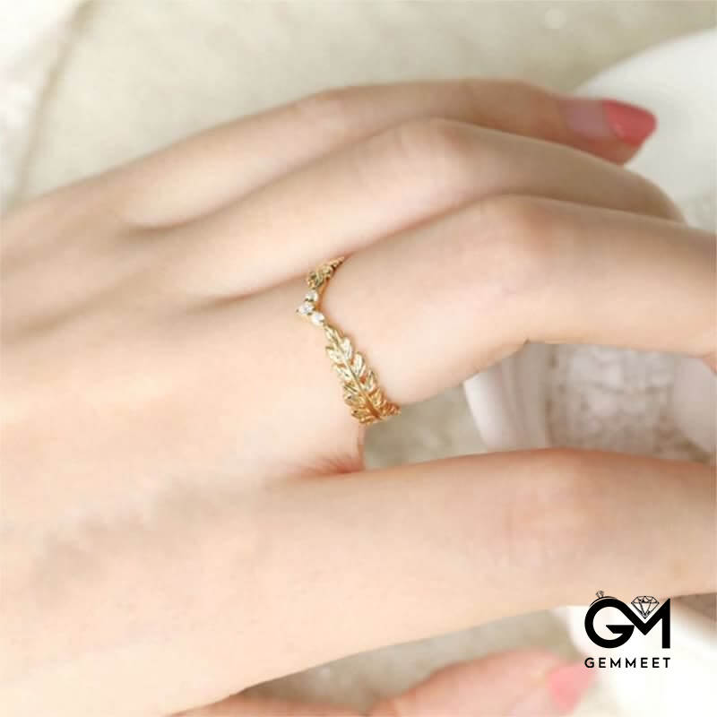 Golden Laurel Leaf Ring