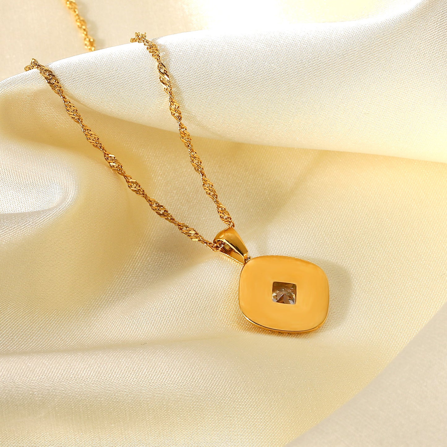 Cushion Type Halo Pendant Chain Necklace