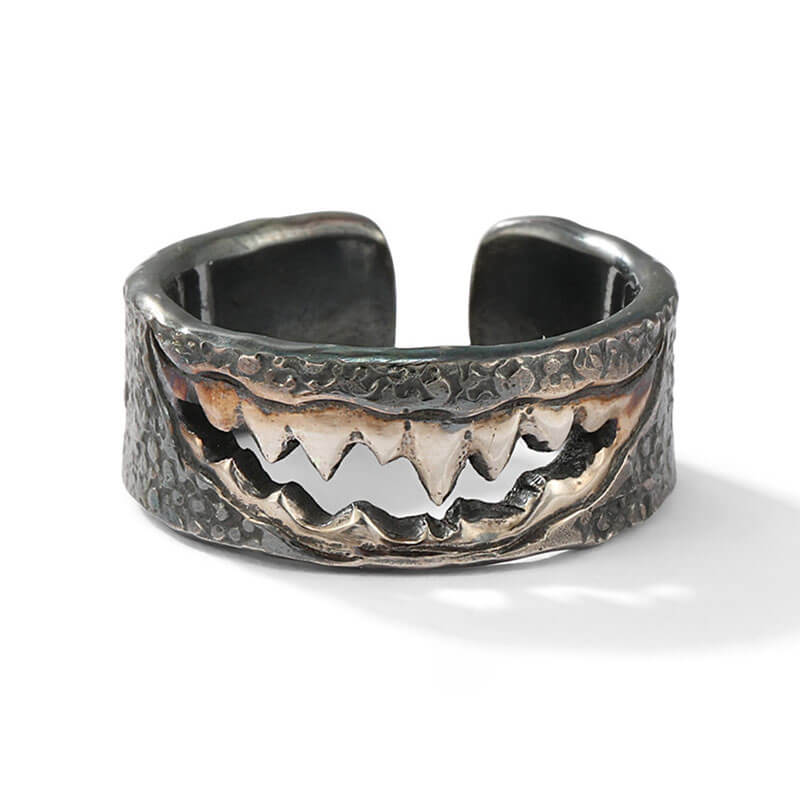 Hollow Fangs Mouth Adjustable Ring