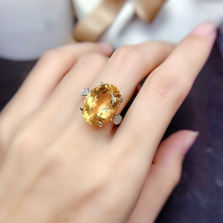 Brilliant Yellow Diamond Imitation Natural Citrine Ring Large Particle Color Treasure Ring for Women