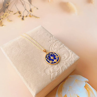 Lapis Lazuli Moon Phase Eight Awn Star Necklace