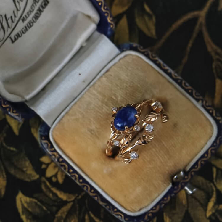 "All thoughts are stars" - Retro Lapis Lazuli Ring