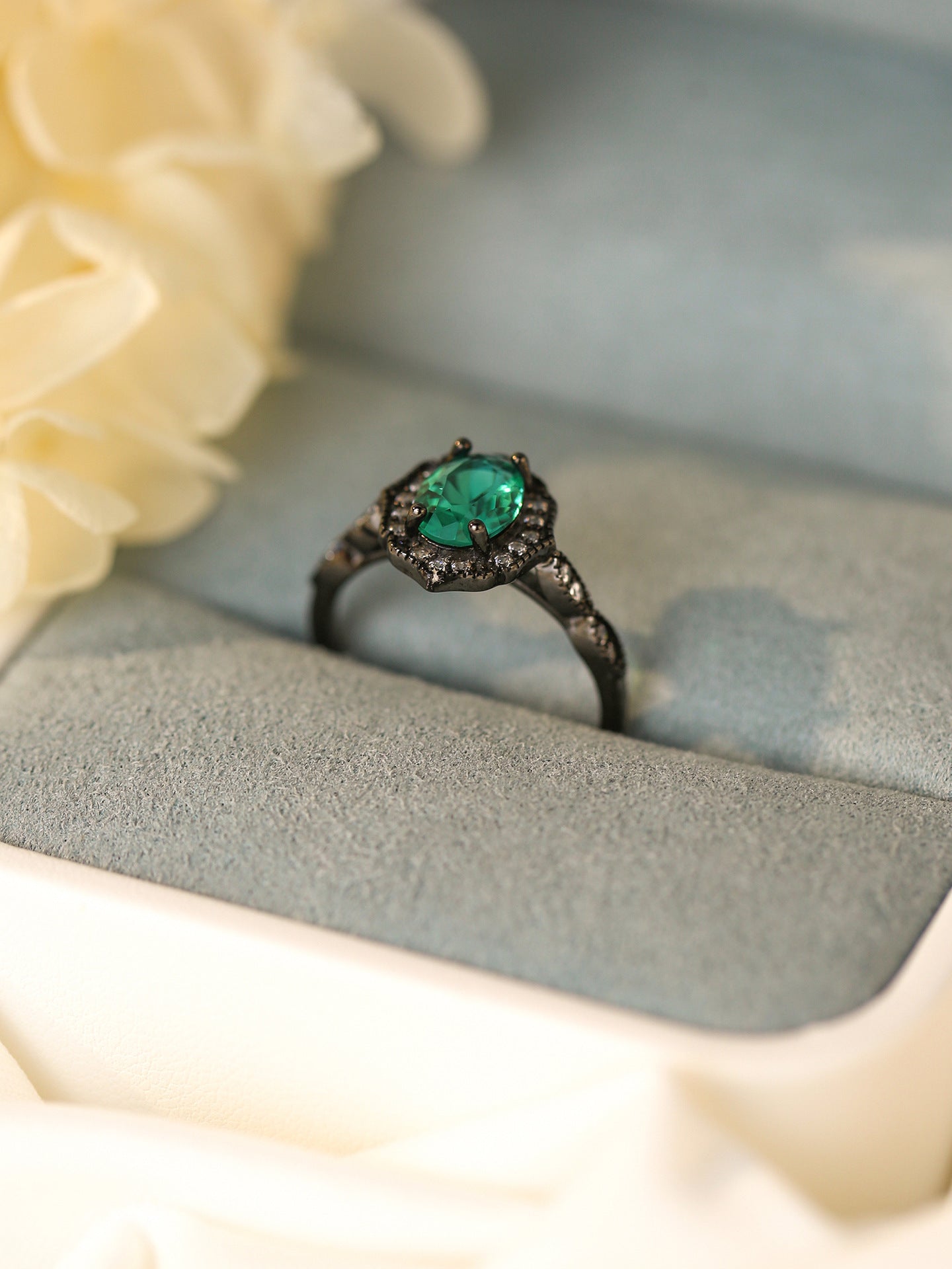 S925 Black Gold Oval Cut Paraiba Ring