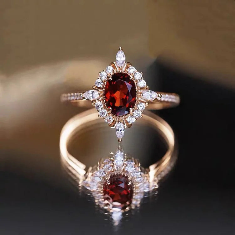 Vintage Ruby "Miss Rose" Atmosphere Ring